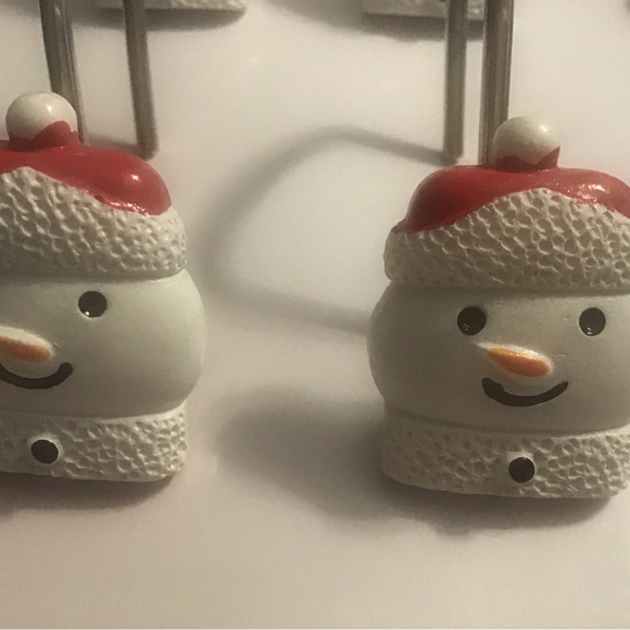 Santa snowman shower curtain holders - Picture 4 of 4